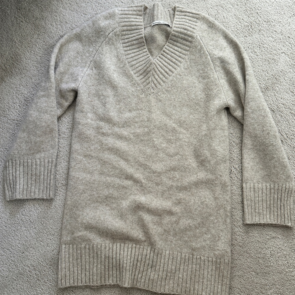 Abercrombie & Fitch Women's Cream V-Neck Sweater dress